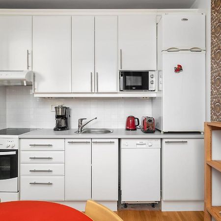 Wehost Spacious Traveller'S Hq Above Metro @Vilhonvuorenkuja 16 Apartman Helsinki Kültér fotó